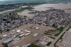 Inundações no High River, Alberta - 23 de junho de 2013. (RCMP)