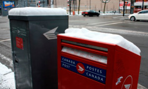 Uma caixa de correio do Canada Post. Cortesia de Scazon