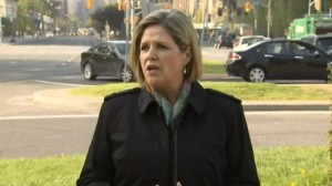 Andrea Horwath fala aos jornalistas