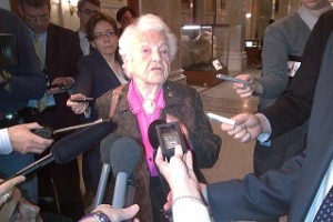  Foto de arquivo de Hazel McCallion. 680NEWS/Charlene Close