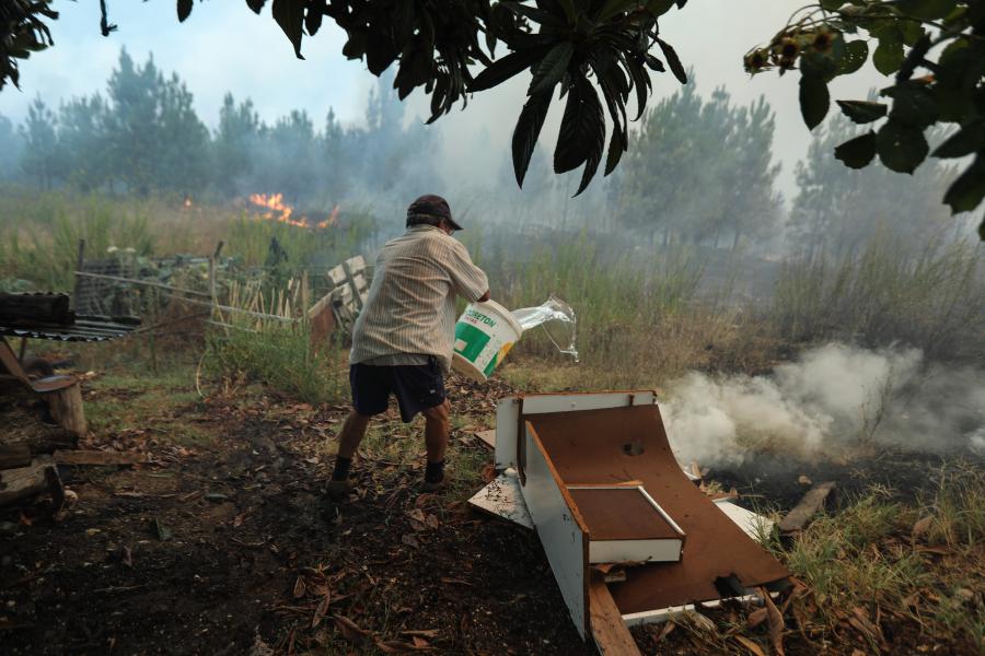 FOGO EM TRAJOUCE, CASCAIS, EM FASE DE RESCALDO - Correio ...