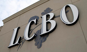 Uma loja de retalho LCBO perto de Toronto.(The Canadian Press/Steve White)