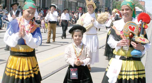 PARADA DO DIA DE PORTUGAL EM TORONTO