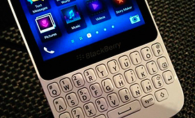 BlackBerry Q5. (CityNews/MIKE YAWNEY)