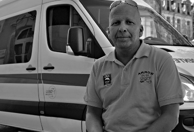 João Manta é condutor de ambulâncias de transporte e está há um ano à espera da nova carta