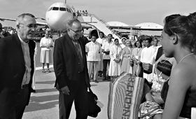 D.Manuel Clemente, então vice-presidente daCEP, visitou Timor emsetembro do ano passado (SECUNDINO CUNHA)