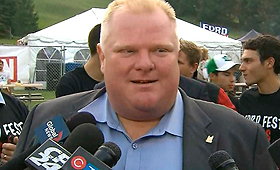 Rob Ford fala aos jornalistas durante o Ford Fest em Etobicoke - 20 setembro, 2013