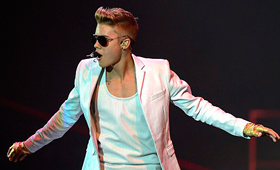 Justin Bieber durante um espetáculo em Zurique - 22 de março de 2013. (THE ASSOCIATED PERSS / Keystone / Walter Bieri)