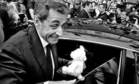 Nicolas Sarkozyera acusado de receber doações ilegais para financiar a campanha de 2007 OLIVIER ANRIGO/REUTERS