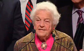 Foto de arquivo de Hazel McCallion