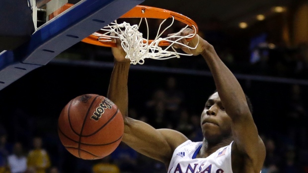 Um momento de Andrew Wiggins na NCAA. (AP Photo/Jeff Roberson