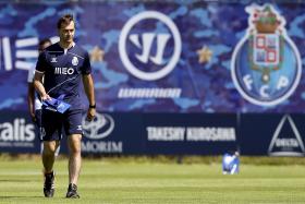 LOPETEGUI VOLTA A ANULAR TREINO DA TARDE DO FC PORTO EM ST. GEORGE’S PARK