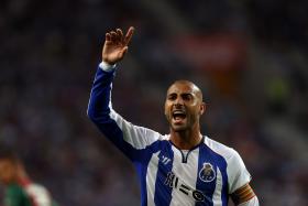 QUARESMA REGRESSA AOS CONVOCADOS DO FC PORTO PARA A “CHAMPIONS”