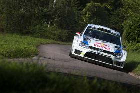 LATVALA ASSUME LIDERANÇA DO RALI DA ALEMANHA, BERNARDO SOUSA COMANDA NO WRC2