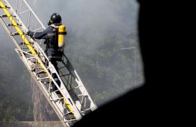 INCÊNDIO EM ARMAZÉM NO ALTO DA BELA VISTA, CACÉM