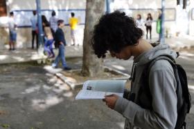 ESCOLAS INFLACIONAM NOTAS INTERNAS PARA COMPENSAR NOTAS DE EXAME – RELATÓRIO