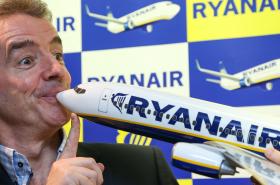 RYANAIR ENCOMENDA 100 AVIÕES À BOEING