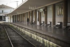 RESTABLECIDA CIRCULAÇÃO FERROVIÁRIA ENTRE ESTAÇÕES DE SANTA APOLÓNIA E ORIENTE