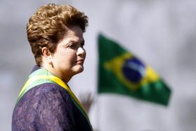 PRESIDENTE BRASILEIRA ATRIBUI MAU DESEMPENHO DA ECONOMIA A FATORES EXTERNOS