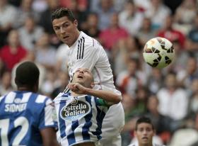 CRISTIANO RONALDO FAZ “HAT-TRICK” E AJUDA REAL MADRID A GOLEAR “DEPOR” POR 8-2