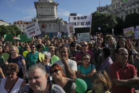 MAIS DE UMA CENTENA DE PESSOAS CONCENTROU-SE EM LISBOA CONTRA AQUECIMENTO GLOBAL