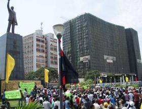 JOVENS ANGOLANOS PROTESTAM HOJE EM LUANDA CONTRA ALTERAÇÕES À LEI DA NACIONALIDADE