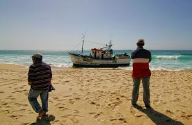 PESCADOR MORRE EM ESPOSENDE VÍTIMA DE GOLPE DE MAR QUE O FEZ CAIR DA EMBARCAÇÃO