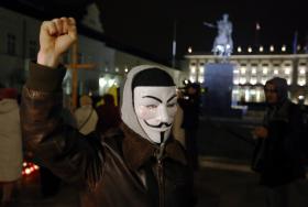 ANONYMOUS ATACA SÍTIO DE EDITORES ESPANHÓIS POR CAUSA DE LEI DA PROPRIEDADE INTELETUAL