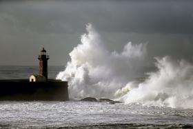 UE/CIMEIRA: LÍDERES EUROPEUS CHEGAM A ACORDO SOBRE PACOTE ENERGIA-CLIMA