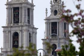 ESPECIALISTAS INICIAM VISITA AO PALÁCIO DE MAFRA PARA DECIDIREM RESTAURO DOS SINOS