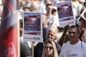 MAIS DE 2.500 TRABALHADORES DAS AUTARQUIAS PROTESTAM JUNTO AO CONSELHO DE MINISTROS