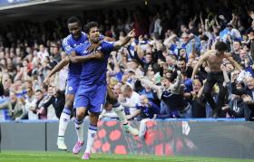 CHELSEA VENCE ARSENAL E MANCHESTER UNITED GANHA COM PRIMEIRO GOLO DE FALCAO