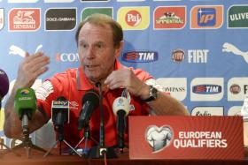 BERTI VOGTS DEIXA SELEÇÃO DE FUTEBOL DO AZERBAIJÃO