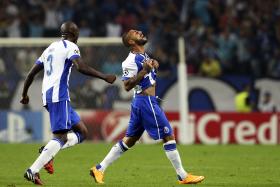 FC PORTO PROCURA VENCER EM AROUCA E COLOCAR O LÍDER BENFICA SOB PRESSÃO