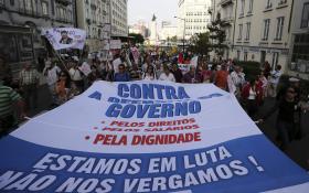 MILHARES DE FUNCIONÁRIOS PÚBLICOS PROTESTAM EM LISBOA CONTRA POLÍTICAS DO GOVERNO