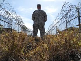 EUA TRANSFERIRAM CINCO PRESOS DE GUANTÁNAMO PARA GEÓRGIA E ESLOVÁQUIA