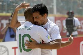 PORTUGAL COM BRASIL NAS MEIAS-FINAIS DA INTERCONTINENTAL CUP DE FUTEBOL DE PRAIA