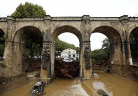 CHUVAS FORTES CAUSAM SEIS MORTOS EM FRANÇA