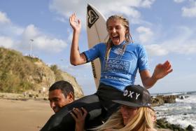 SURFISTA AUSTRALIANA STEPHANIE GILMORE CAMPEÃ MUNDIAL PELA SEXTA VEZ