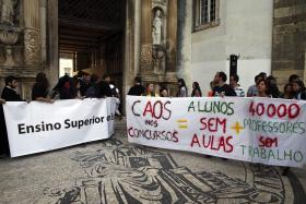 ESTUDANTES UNIVERSITÁRIOS VOLTAM HOJE A PROTESTAR CONTRA CORTES NO ENSINO SUPERIOR