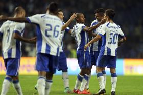 FC PORTO VENCE NACIONAL E MANTÉM-SE A UM PONTO DO BENFICA