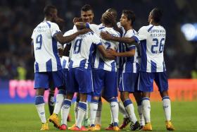 FC PORTO ESPREITA OS OITAVOS DA CHAMPIONS, BENFICA E SPORTING À BEIRA DO ABISMO