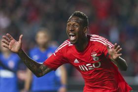 GOLO DE TALISCA MANTÉM BENFICA “VIVO” NA “CHAMPIONS”