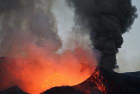 ERUPÇÃO VULCÂNICA NA ILHA DO FOGO GERA GRANDE ONDA DE SOLIDARIEDADE