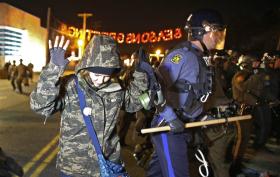 QUINZE DETIDOS EM NOVOS PROTESTOS EM FERGUSON (EUA)