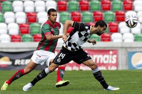 MARÍTIMO GOLEIA E BOAVISTA TERMINA COM TRÊS EXPULSOS