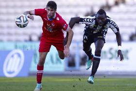 GIL VICENTE E NACIONAL EMPATAM 0-0 EM BARCELOS