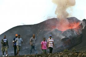 TIMOR-LESTE APOIA CABO VERDE COM 500 MIL DÓLARES POR CAUSA DE VULCÃO NA ILHA DO FOGO