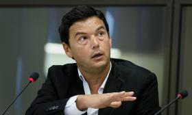 ECONOMISTA PIKETTY RECUSA A LEGIÃO DE HONRA, A MAIS ALTA DISTINÇÃO DE FRANÇA