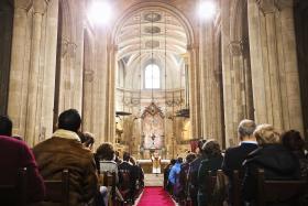 ORDENAÇÃO DE MULHERES PELA IGREJA CATÓLICA SERÁ INEVITÁVEL – TEÓLOGO